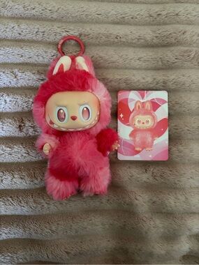 POP MART Big Into Energy Love Labubu